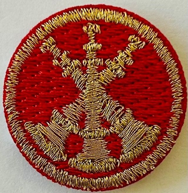 FIRE FIGHTER 3 BUGLES CROSSED, 1" CIRCLE - METALLIC GOLD on RED - SEW ON.